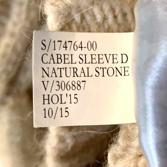 Banana Republic Italian Yarn Oversize Cardigan Sweater Cable Knit Beige Chunky S - Picture 12 of 13